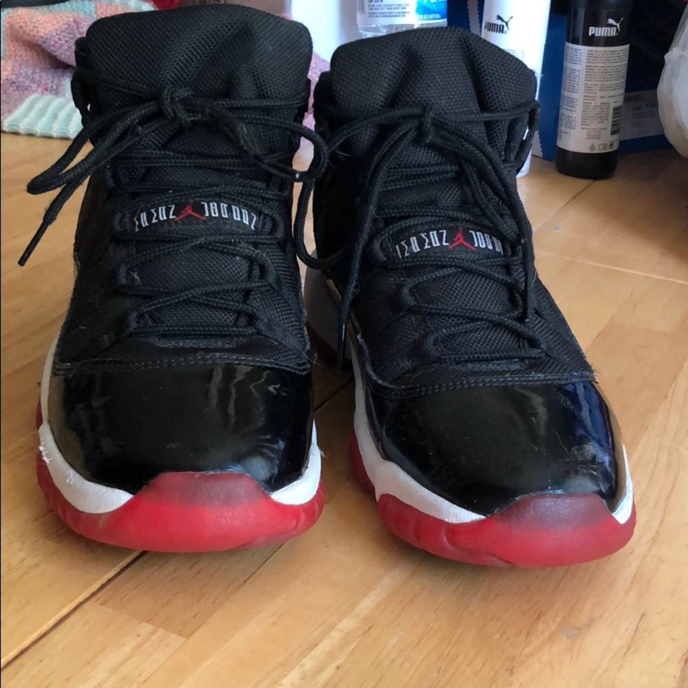 Jordan’s retro 11 Big Kid Sz 6Y